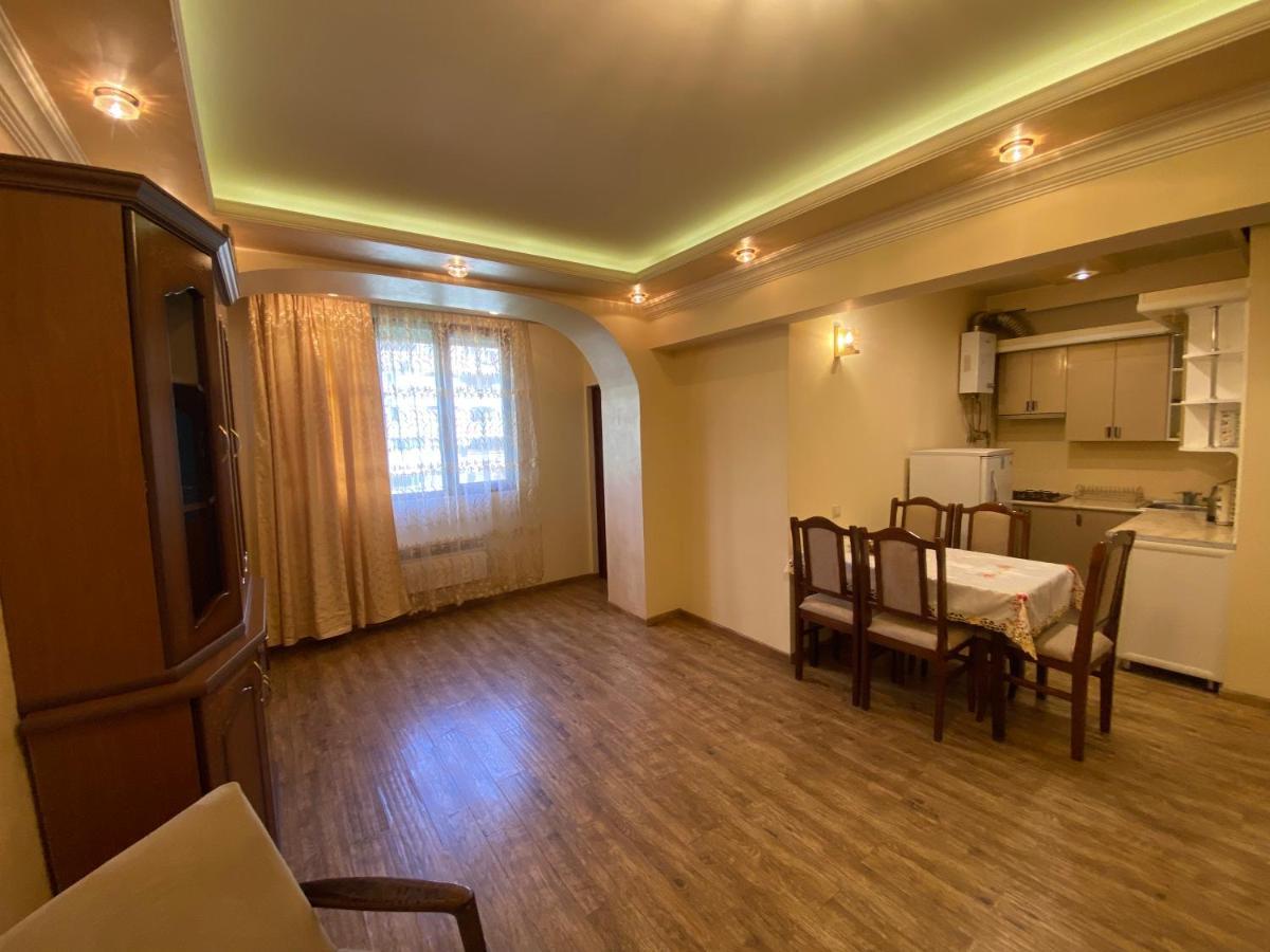 Apartment In Centre Evn Єреван Екстер'єр фото