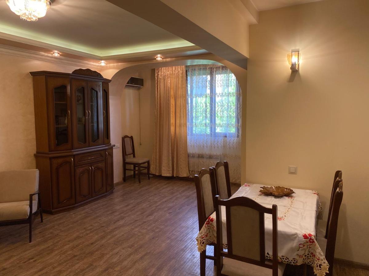 Apartment In Centre Evn Єреван Екстер'єр фото